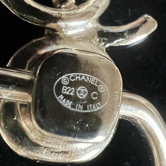 Chanel Pearl CC Drop earrings - Picture 7 of 8